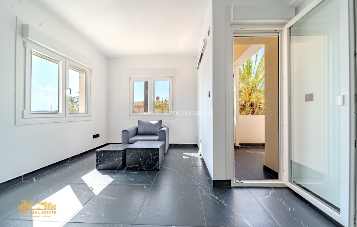 Reventa - Commercial Unit - Cabo Roig - Costa blanca