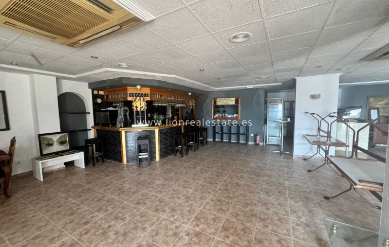 Reventa - Commercial Unit - Torrevieja - Acequion