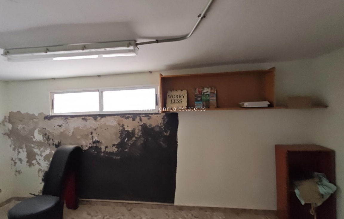 Reventa - Commercial Unit - Torrevieja - Acequion