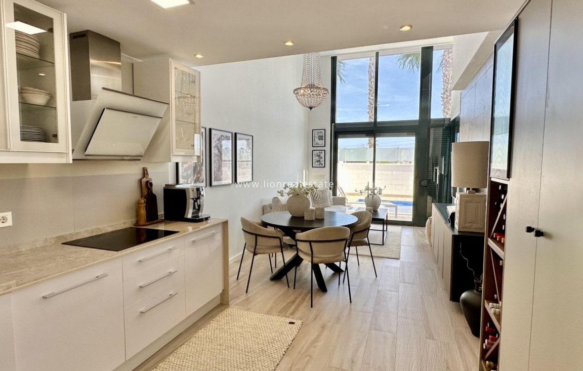 Reventa - Detached Villa - Orihuela Costa - Lomas de Cabo Roig