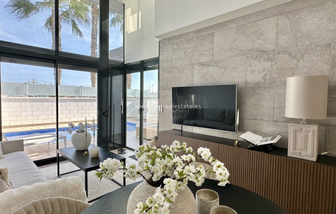 Reventa - Detached Villa - Orihuela Costa - Lomas de Cabo Roig