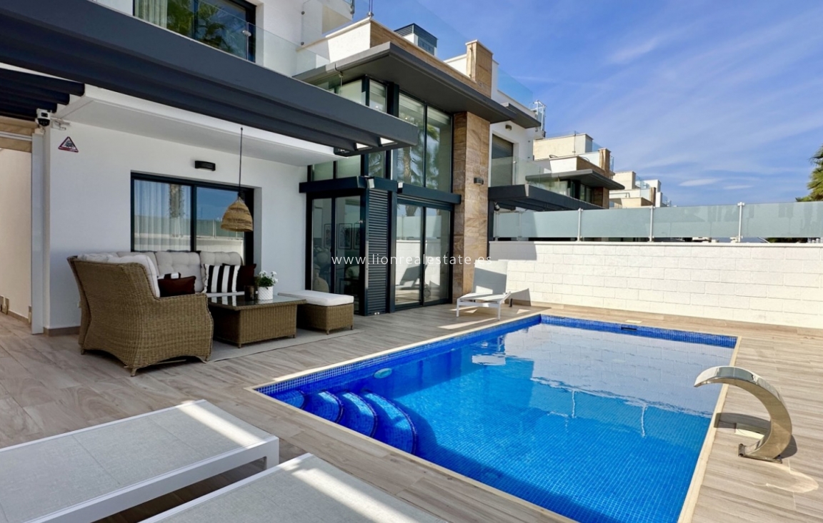 Reventa - Detached Villa - Orihuela Costa - Lomas de Cabo Roig