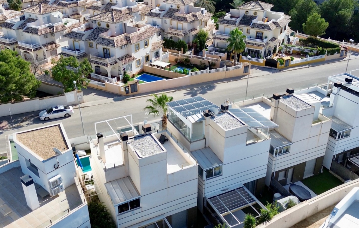 Reventa - Detached Villa - Orihuela Costa - Lomas de Cabo Roig