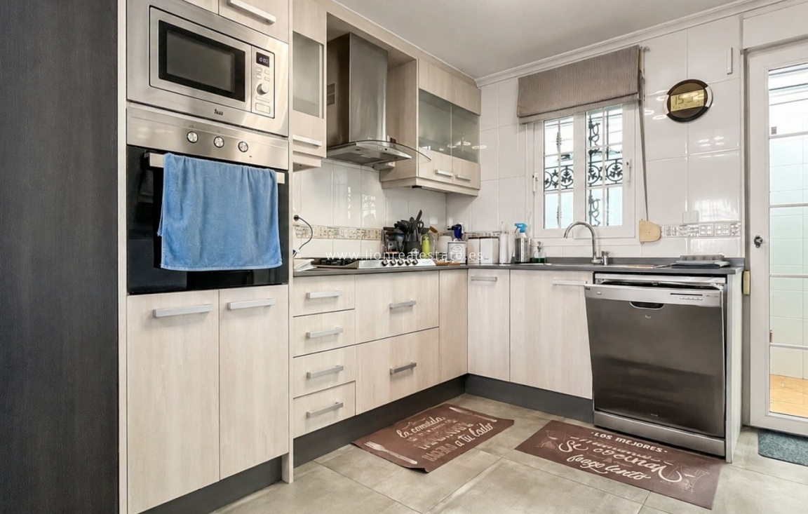 Reventa - Detached Villa - Orihuela Costa - Los Dolses