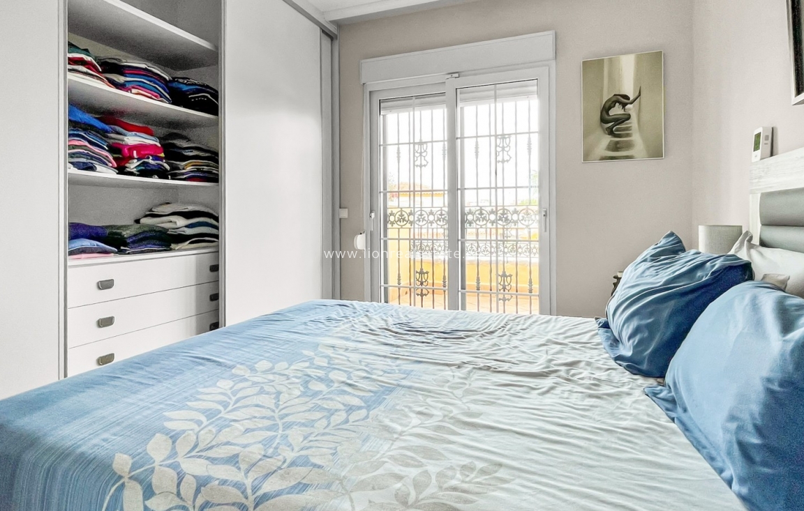 Reventa - Detached Villa - Orihuela Costa - Los Dolses