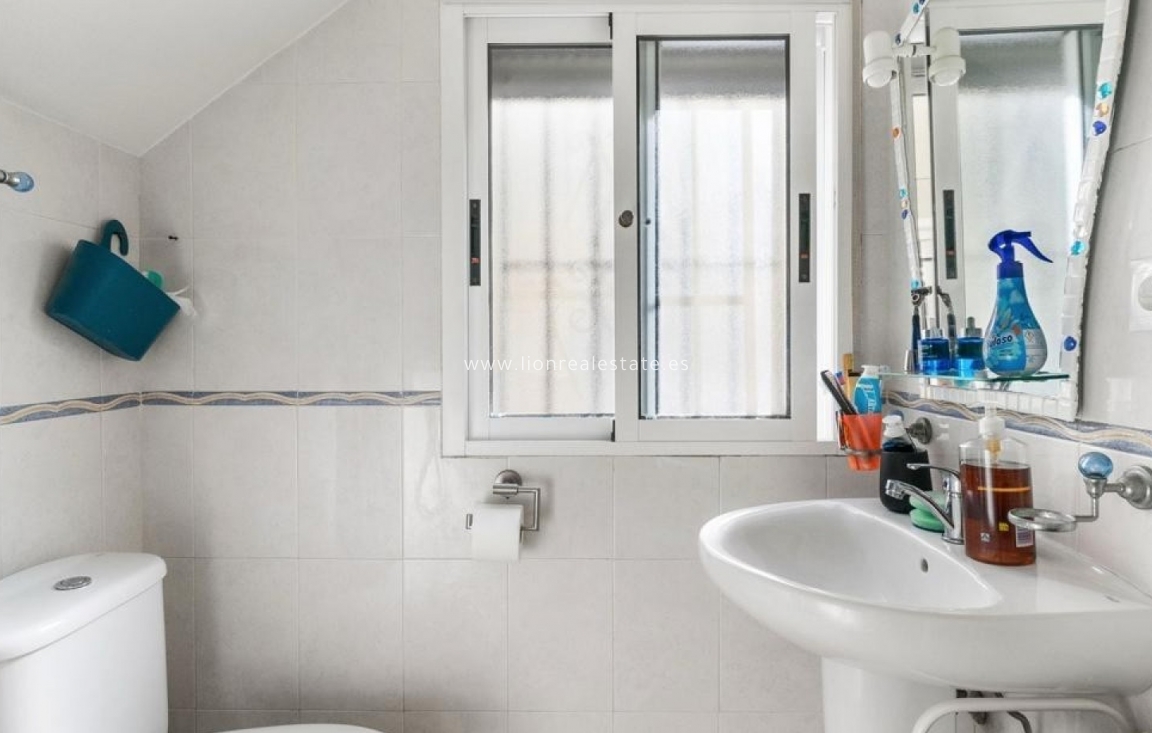 Reventa - Detached Villa - Orihuela Costa - Villamartín