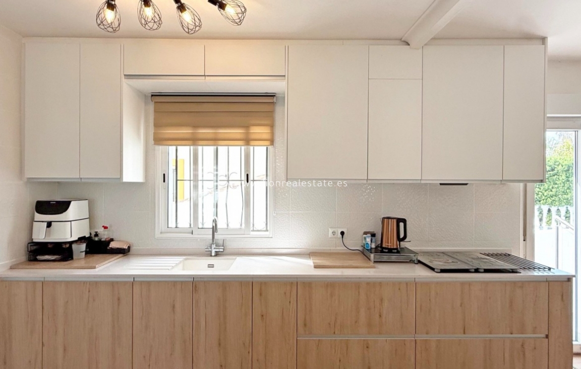 Reventa - Detached Villa - Orihuela Costa - Villamartín