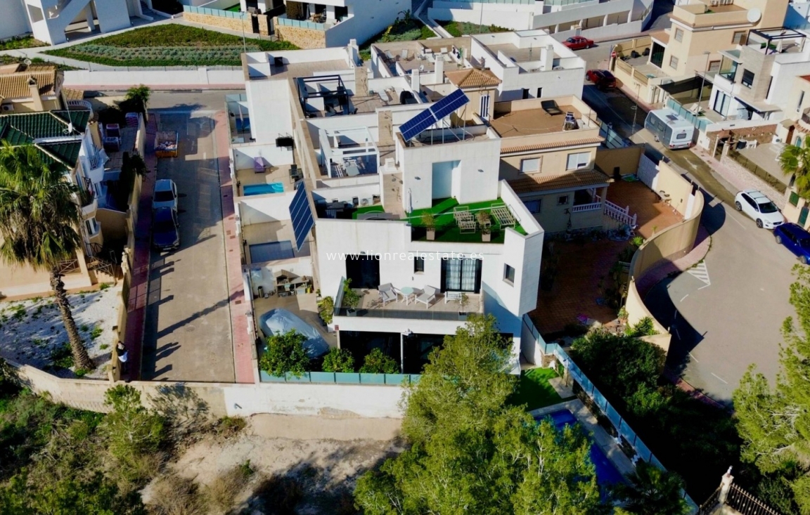 Reventa - Detached Villa - Orihuela Costa - Villamartín