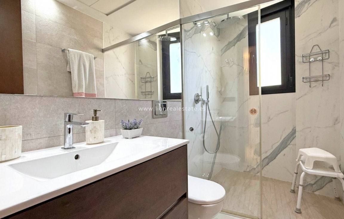 Reventa - Detached Villa - Orihuela Costa - Villamartín