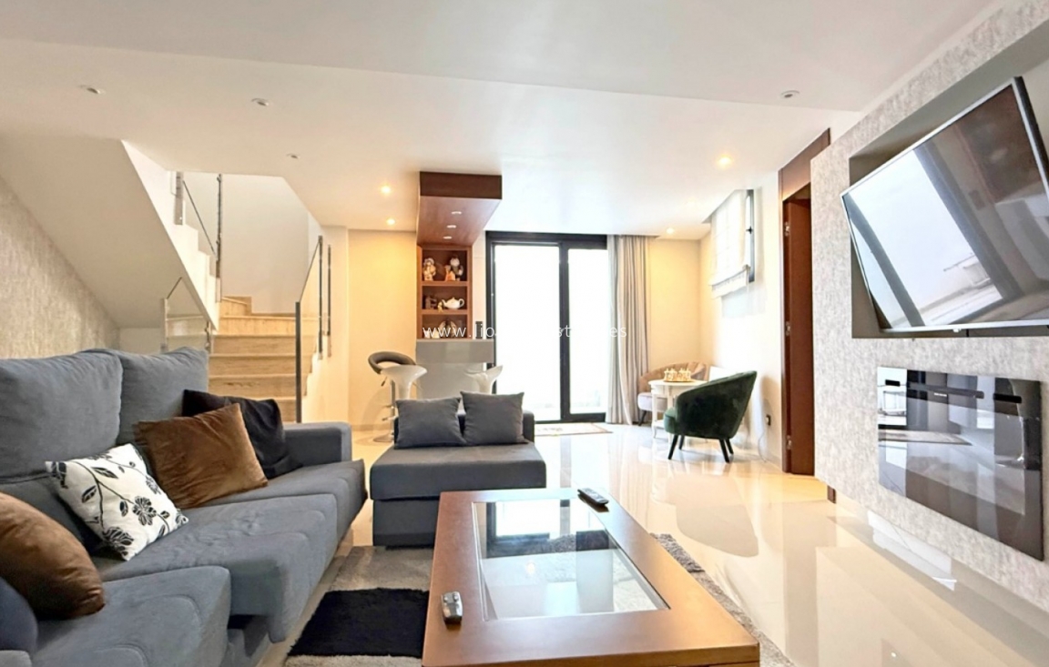 Reventa - Detached Villa - Orihuela Costa - Villamartín