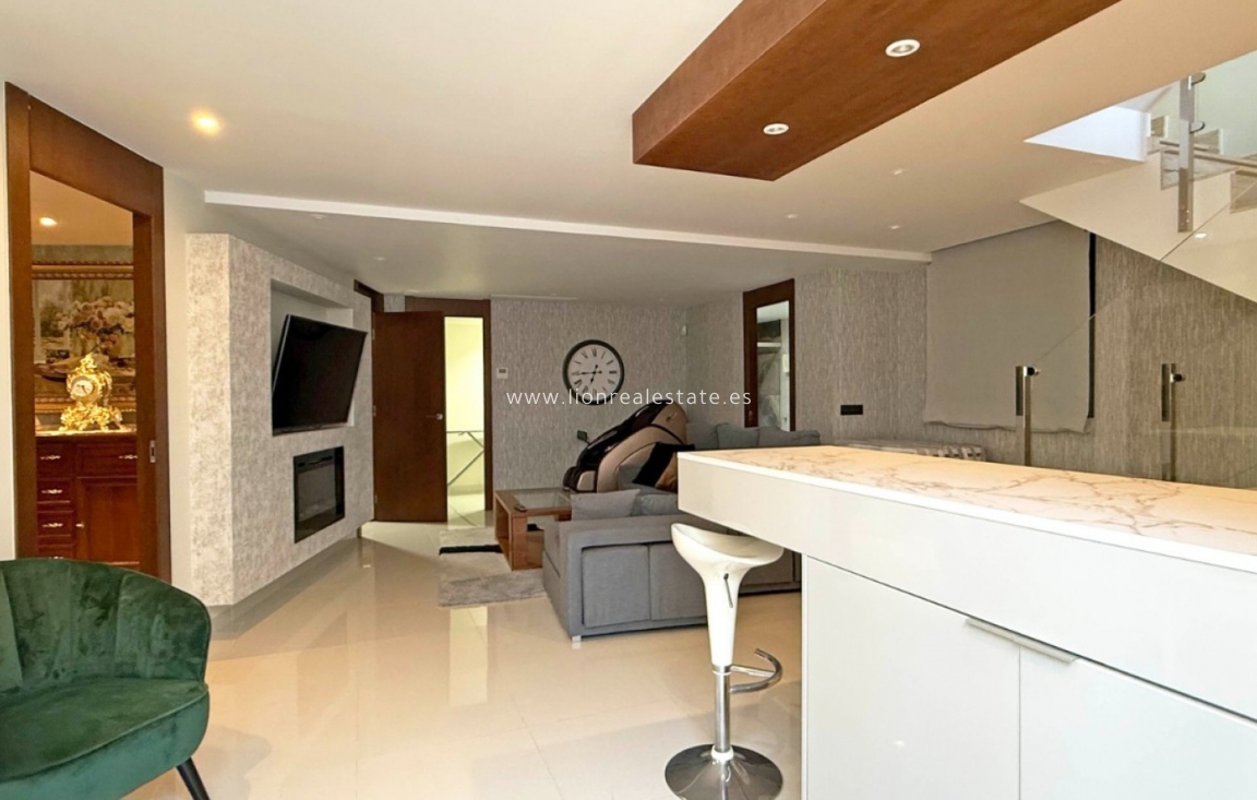 Reventa - Detached Villa - Orihuela Costa - Villamartín