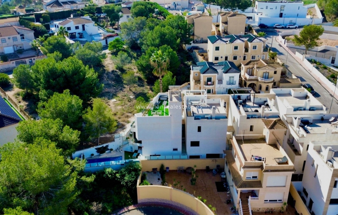 Reventa - Detached Villa - Orihuela Costa - Villamartín