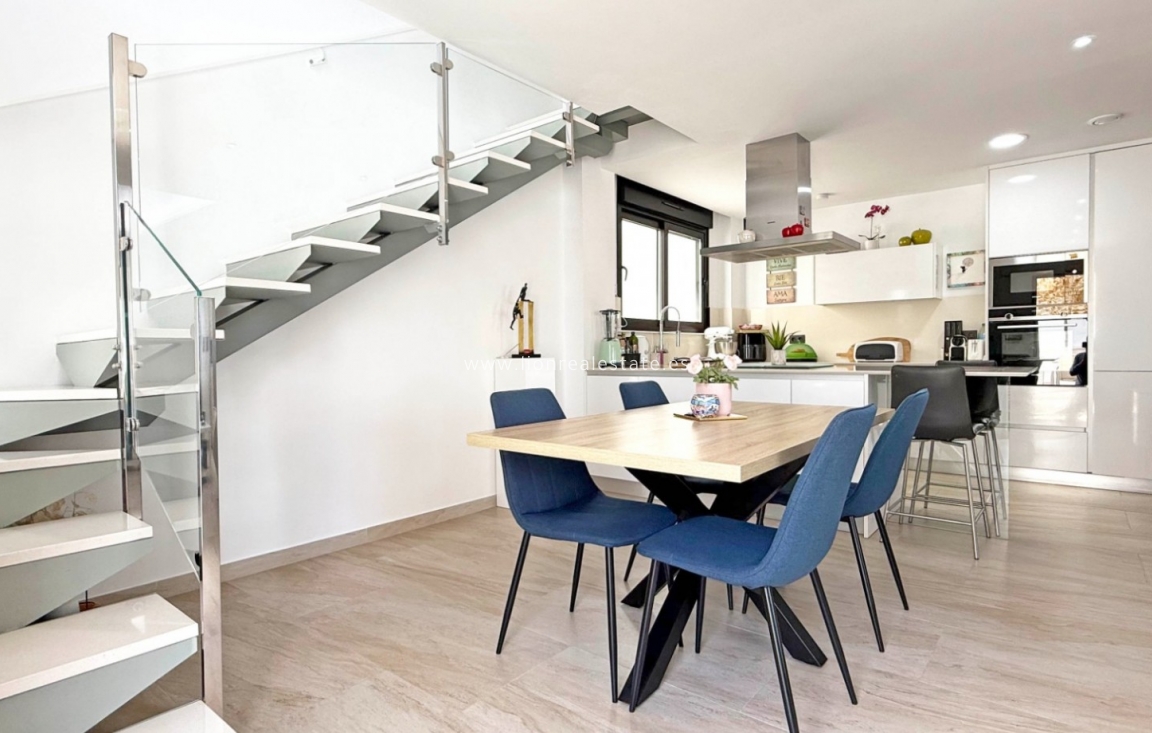 Reventa - Detached Villa - Orihuela Costa - Villamartín