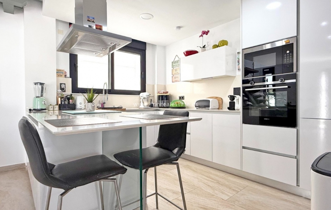 Reventa - Detached Villa - Orihuela Costa - Villamartín