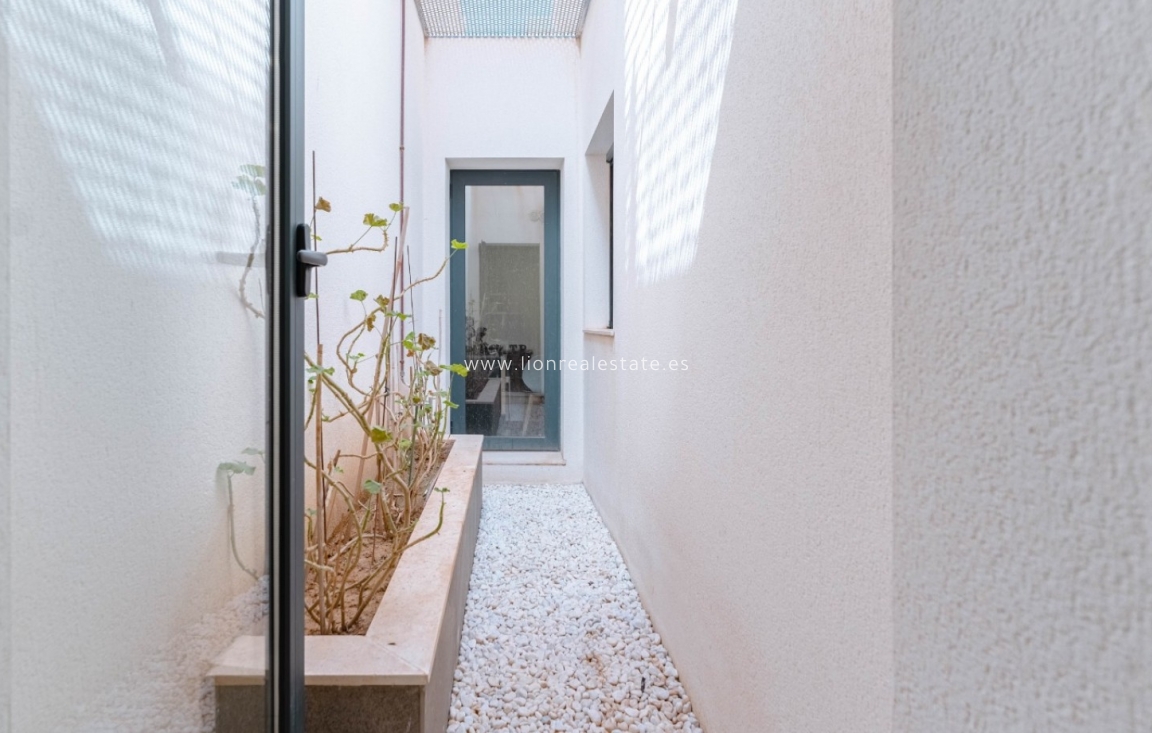 Reventa - Detached Villa - San Miguel de Salinas