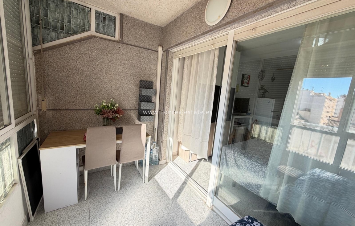 Reventa - Estudio - Torrevieja - Centro