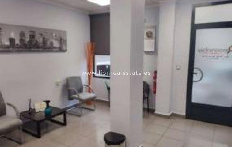 Reventa - house - Torrevieja - Centro