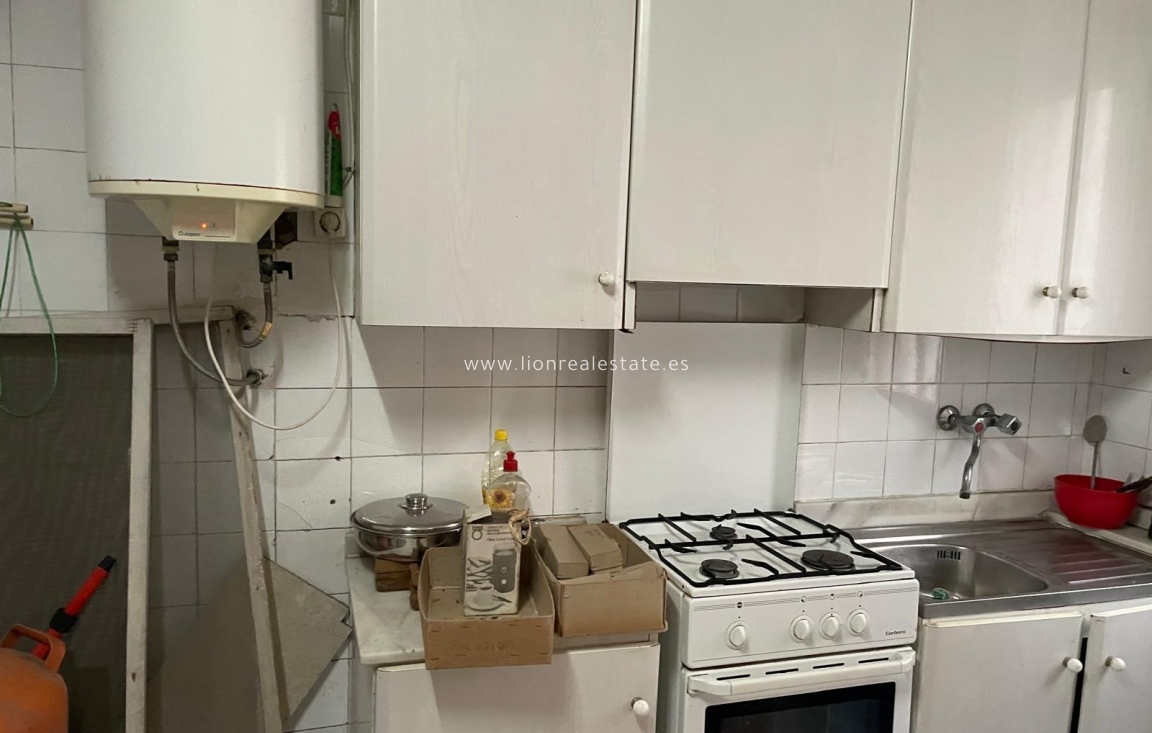 Reventa - house - Torrevieja - Centro