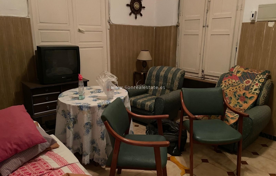 Reventa - house - Torrevieja - Centro