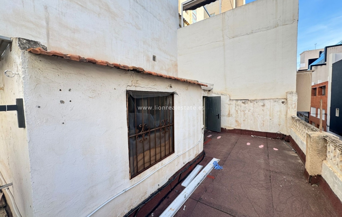 Reventa - house - Torrevieja - Centro