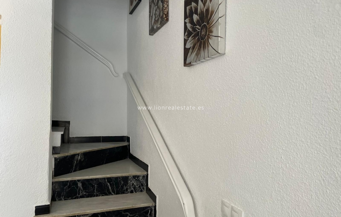 Reventa - house - Torrevieja - Punta Prima