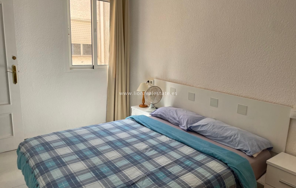 Reventa - house - Torrevieja - Punta Prima