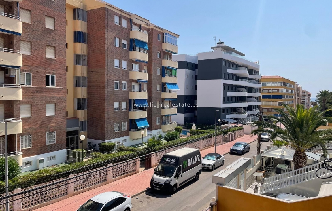 Reventa - house - Torrevieja - Punta Prima