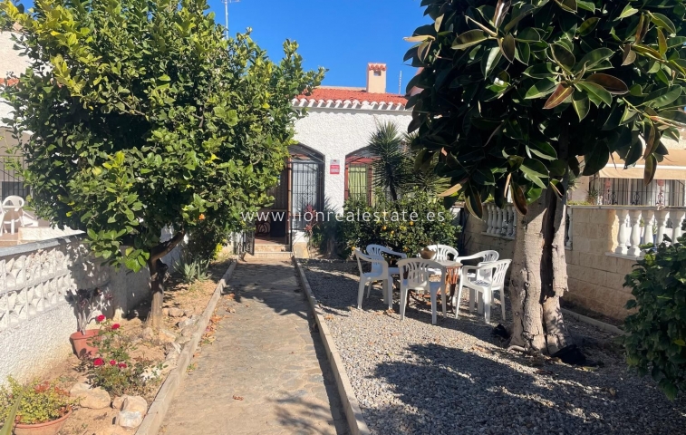 Reventa - house - Torrevieja - Punta Prima