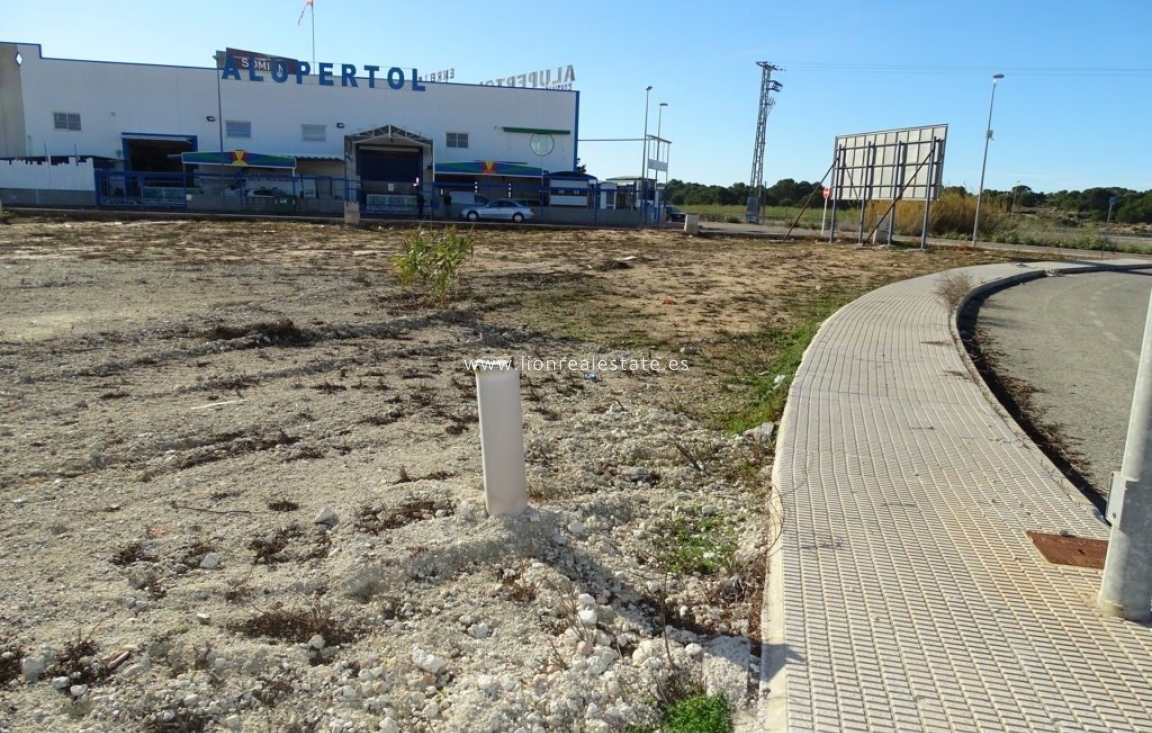 Reventa - Industrial Field - Benijofar - Poligono Industrial