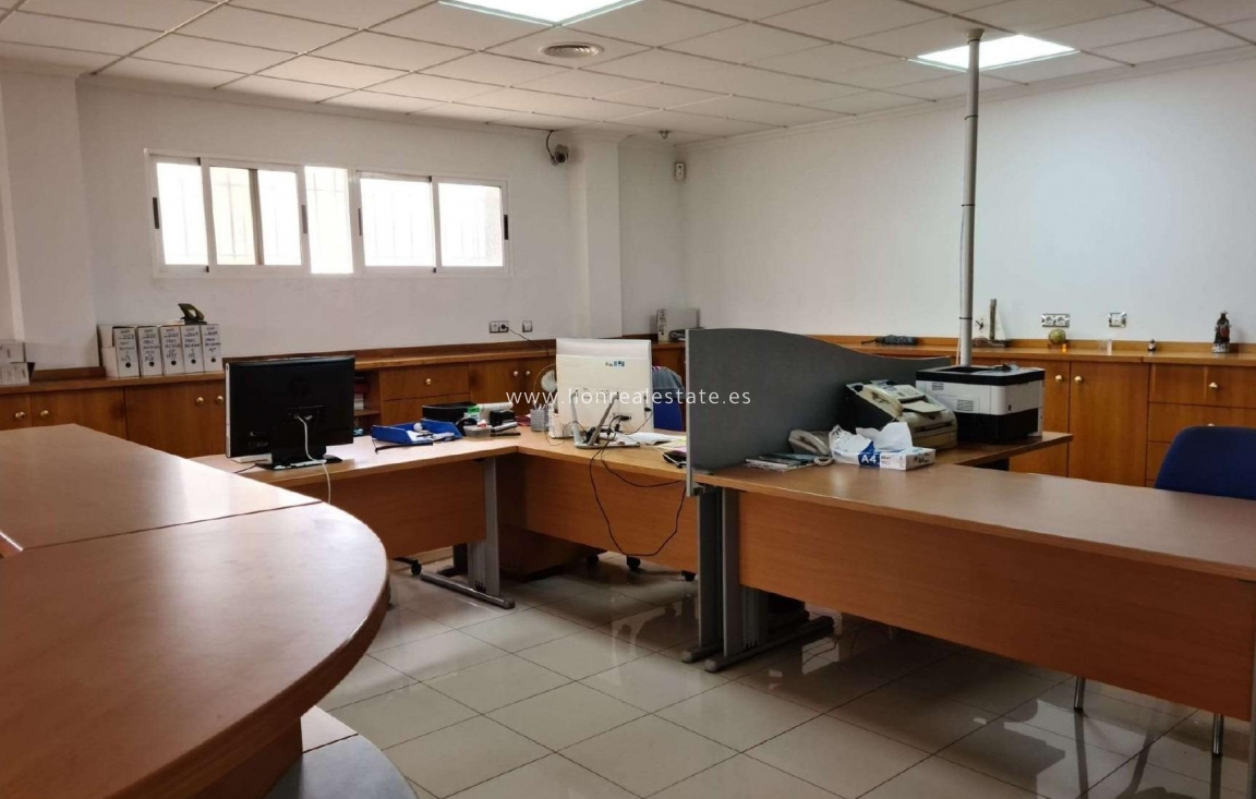 Reventa - Industrial unit - Torrevieja - Polígono Industrial Casa Grande