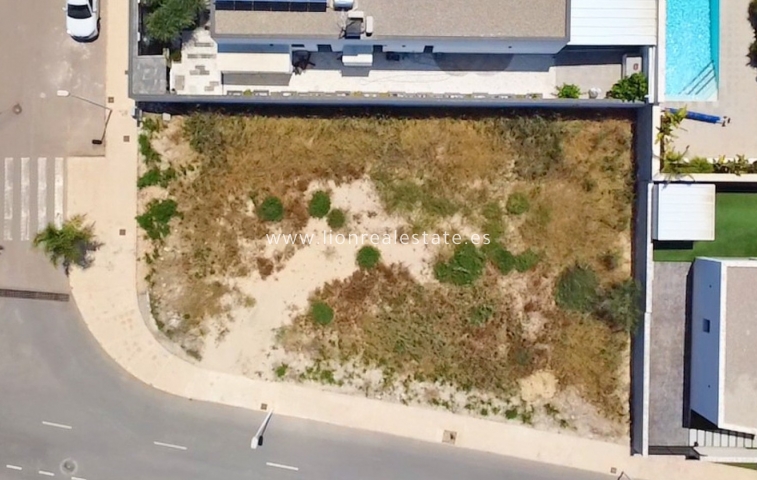 Reventa - Parcela / Terreno - Formentera del Segura