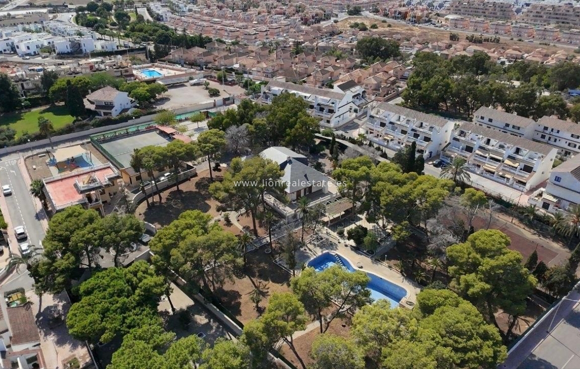 Reventa - Parcela / Terreno - Orihuela Costa - Los Altos