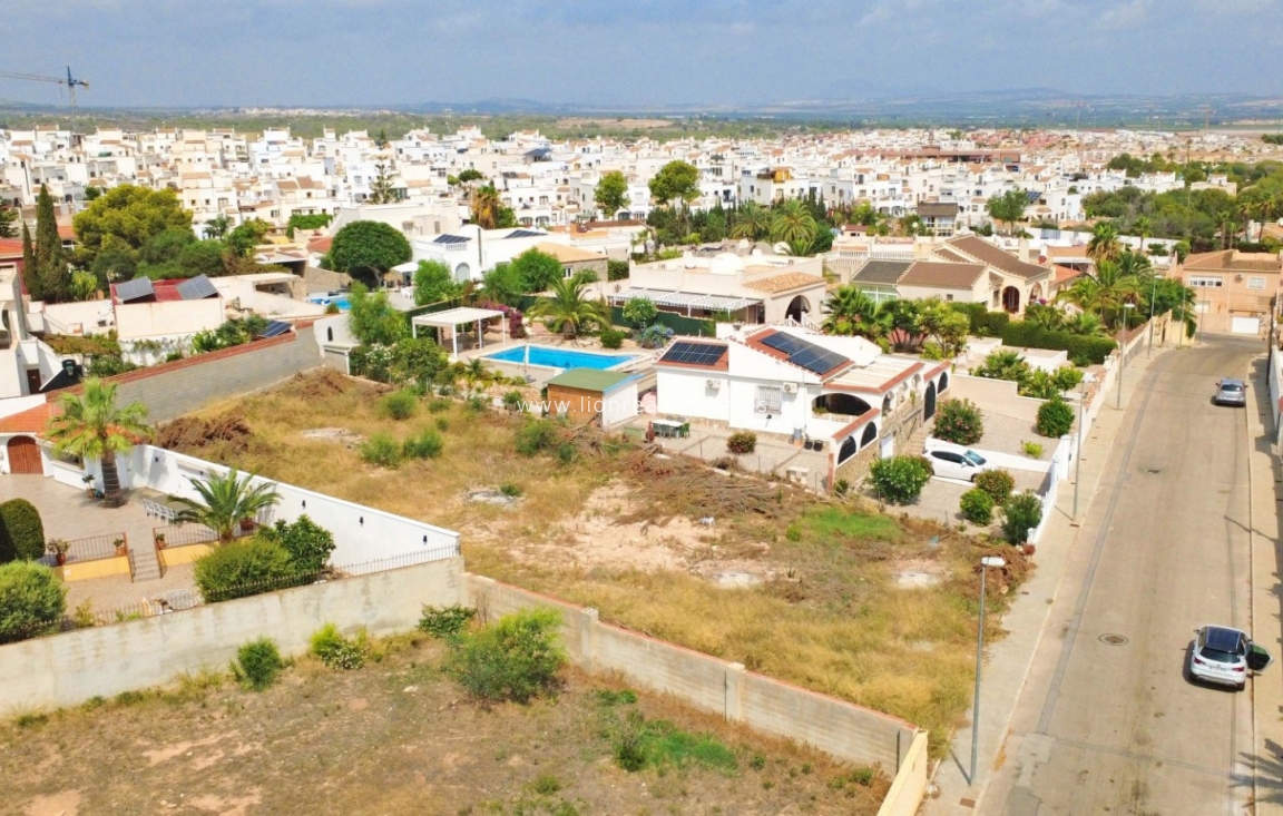 Reventa - Parcela / Terreno - Torrevieja - Los Balcones - Los Altos del Edén