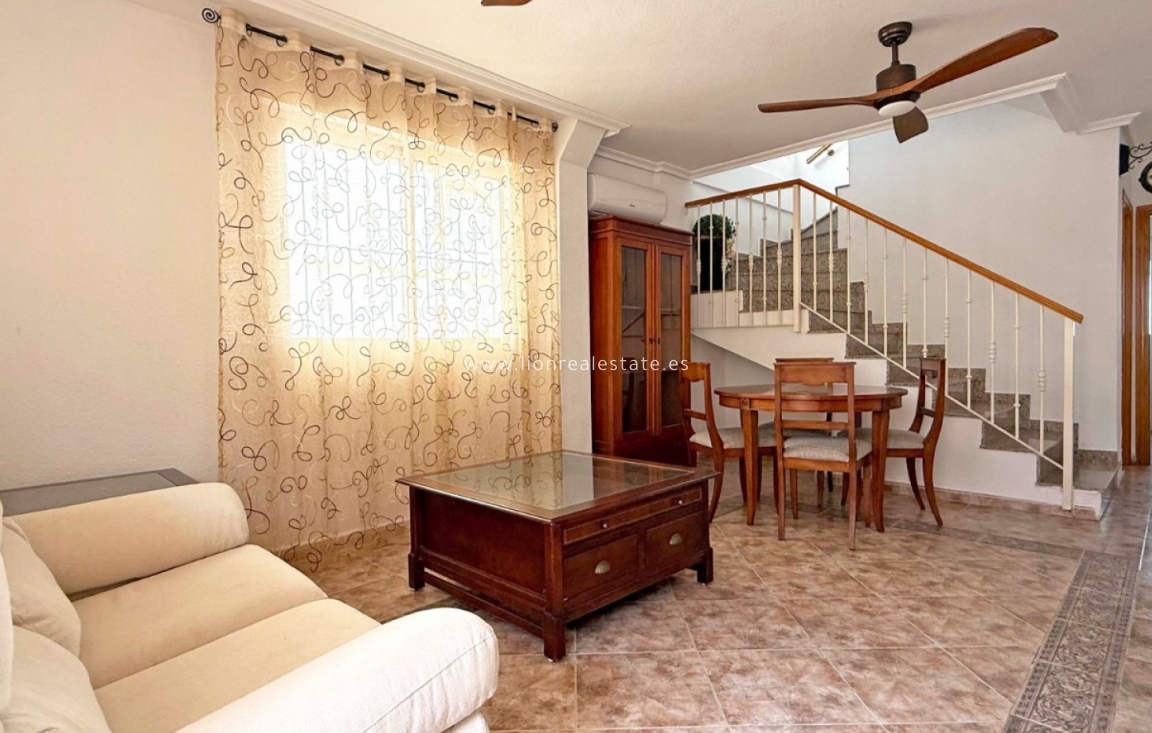 Reventa - Semi Detached Villa - Orihuela Costa - Los Altos