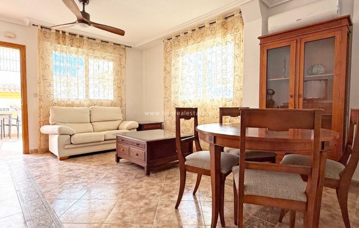 Reventa - Semi Detached Villa - Orihuela Costa - Los Altos