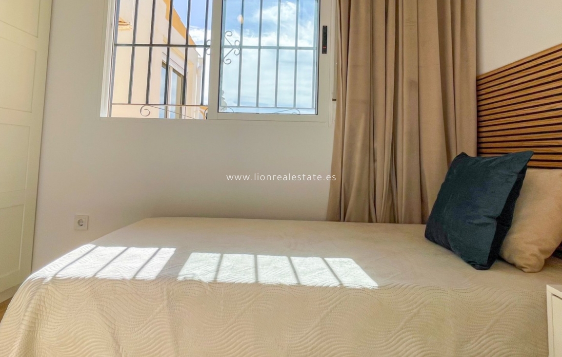 Reventa - Town House - Orihuela Costa - Los Altos *