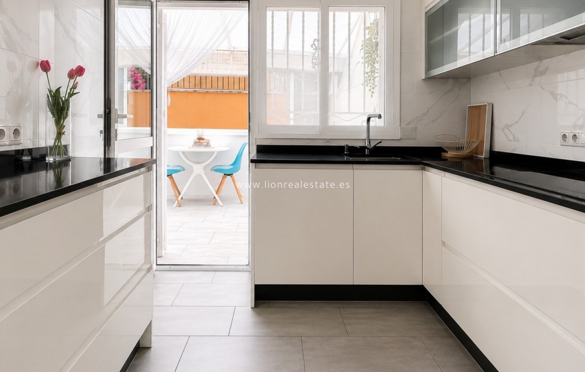 Reventa - Town House - Orihuela Costa - Punta Prima