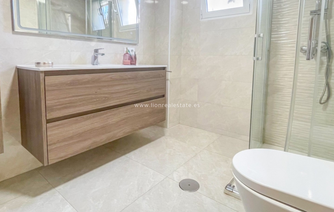 Reventa - Town House - Orihuela Costa - Punta Prima