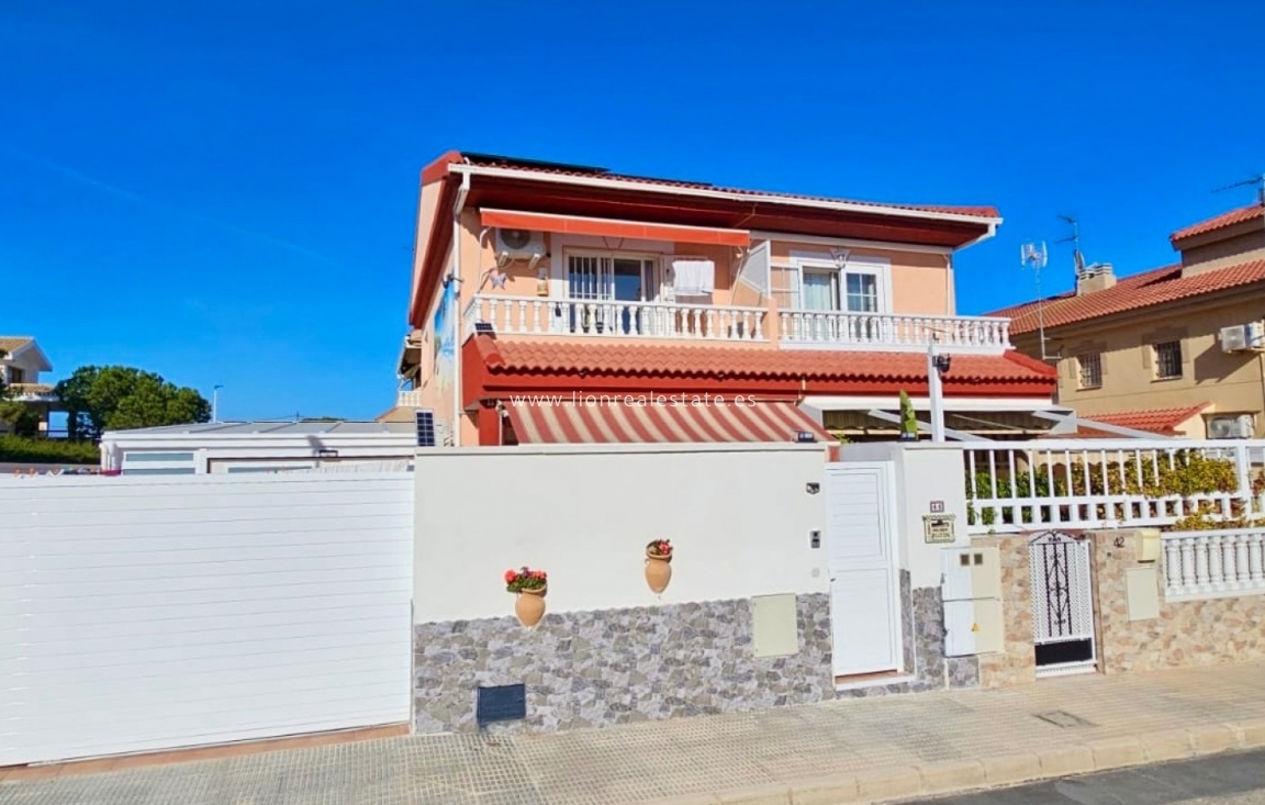 Reventa - Town House - San Javier