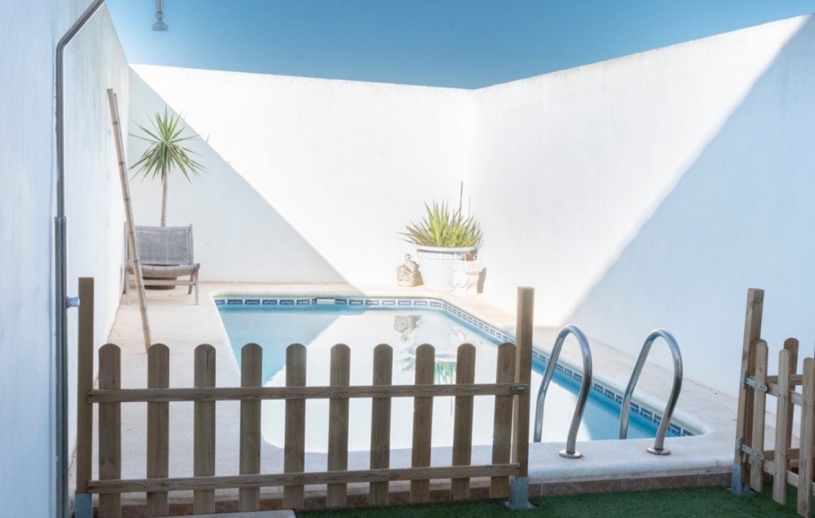 Reventa - Town House - San Javier