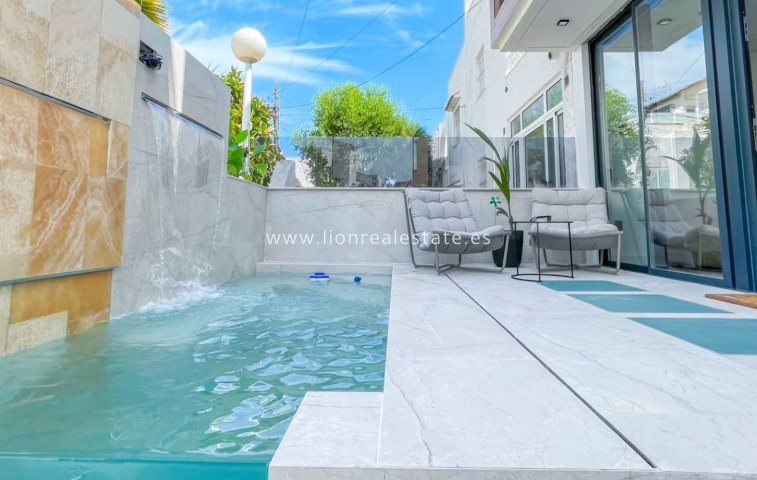 Reventa - Town House - Torrevieja - Nueva Torrevieja - Aguas Nuevas