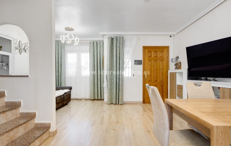 Reventa - Town House - Torrevieja