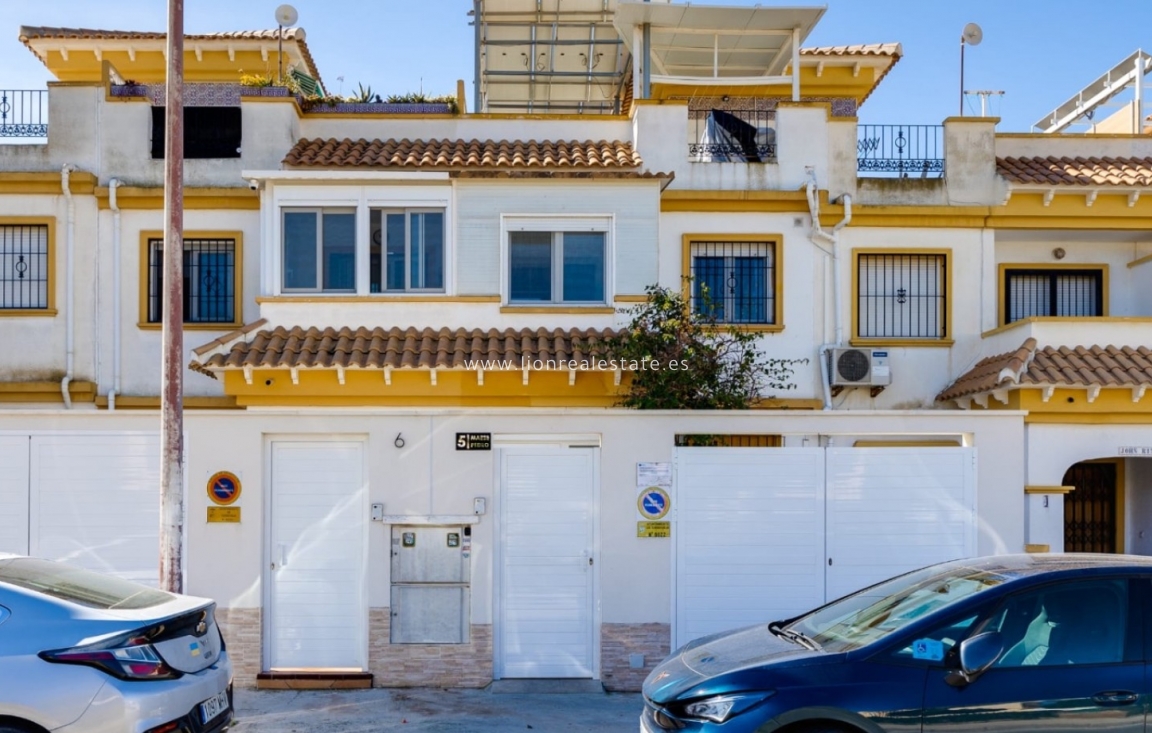 Reventa - Town House - Torrevieja