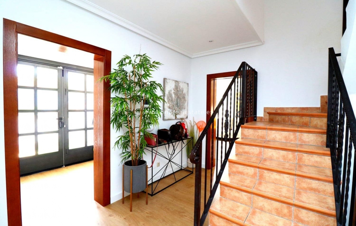 Reventa - Villa - Orihuela Costa - Campoamor