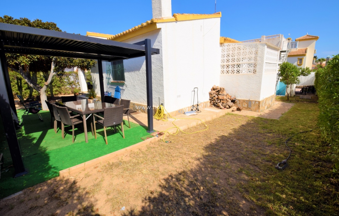 Reventa - Villa - Orihuela Costa - La Zenia