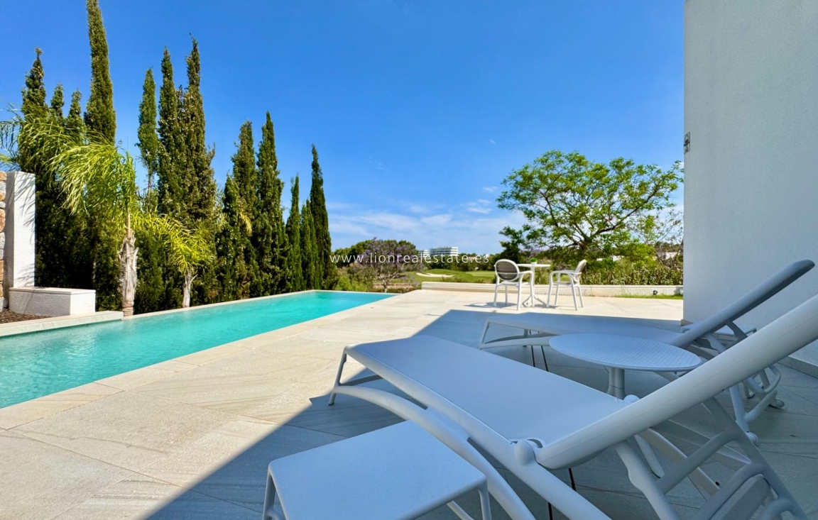 Reventa - Villa - Orihuela Costa - Las Colinas Golf