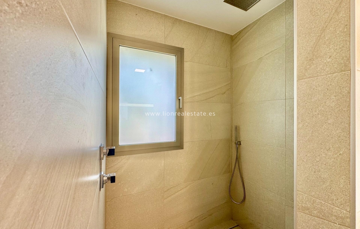 Reventa - Villa - Orihuela Costa - Las Colinas Golf