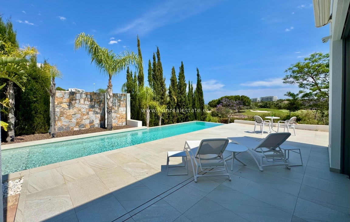 Reventa - Villa - Orihuela Costa - Las Colinas Golf