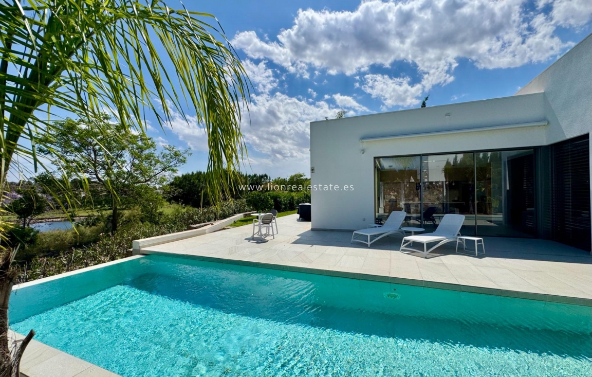 Reventa - Villa - Orihuela Costa - Las Colinas Golf