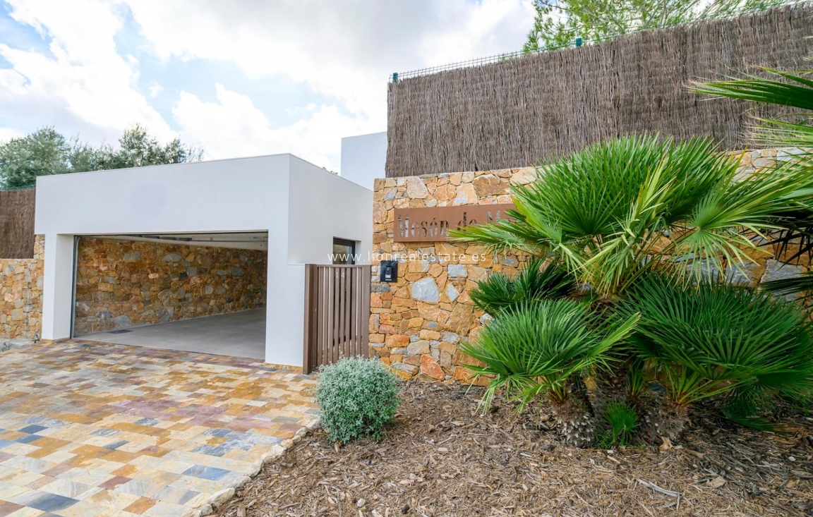 Reventa - Villa - Orihuela Costa - Las Colinas Golf